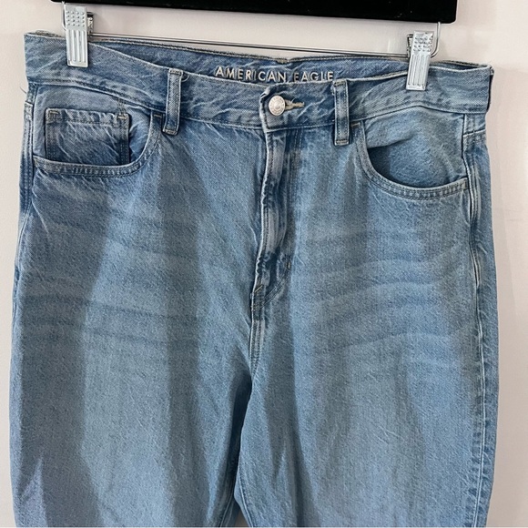 American Eagle Mom Jeans Medium Wash | Size 10 Long| - Picture 5 of 7